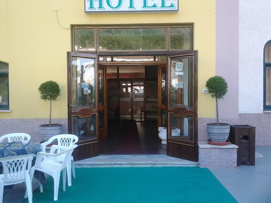 Hotel Sud ฟุสกัลโด ภายนอก รูปภาพ